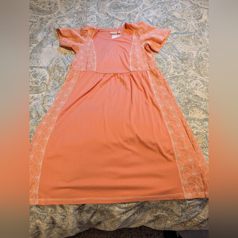 Logo Lavish Xs Short Sleeve Embroidered Dress Peach Color